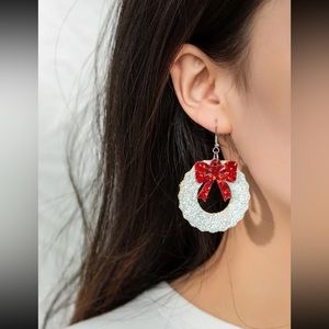 🎄 Awesome Pair Of Glitter Wreath Ribbon Bow Drop Earrings 🎄